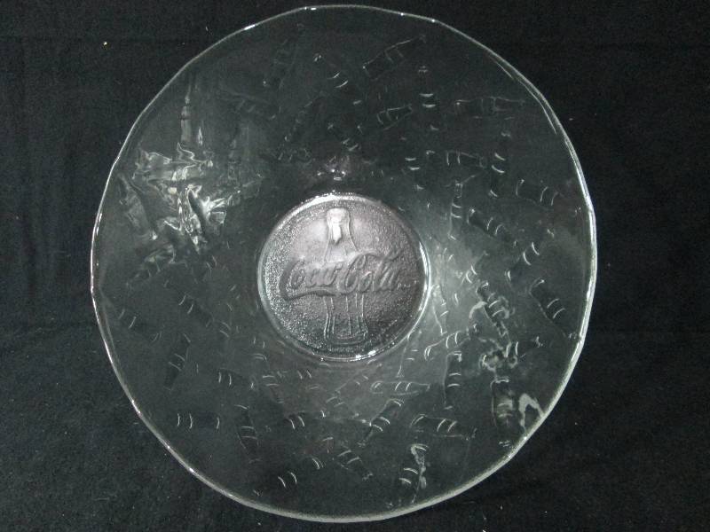 lot 37 image: Coca Cola Chip Bowl