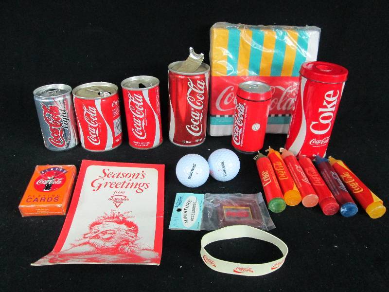lot 41 image: Assorted Coca Cola Collectables