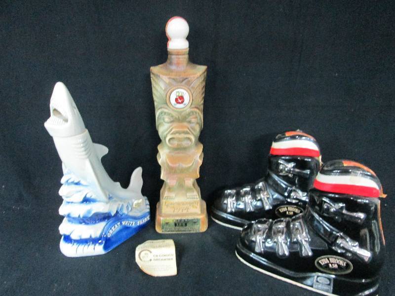lot 98 image: Ezra Brooks & Jim Beam Decanters