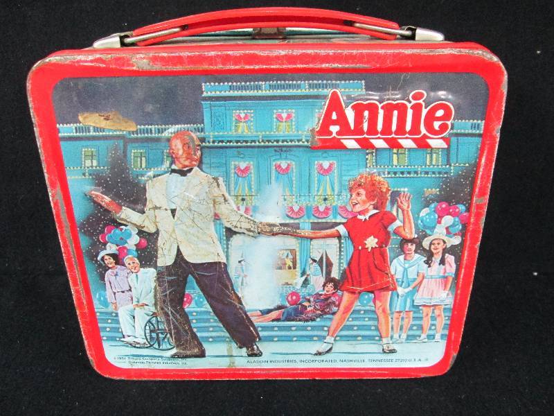 lot 92 image: Annie Launch Box