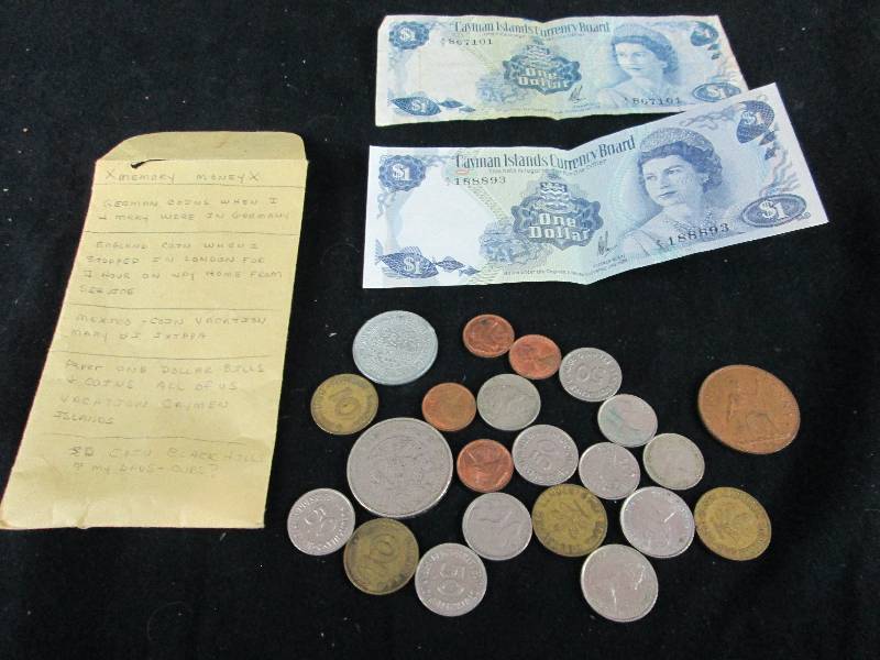 lot 105 image: Assortment of Foreign Currency
