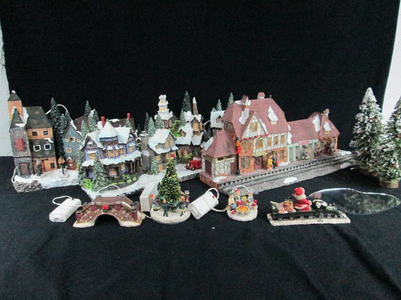 lot 112 image: Christmas village