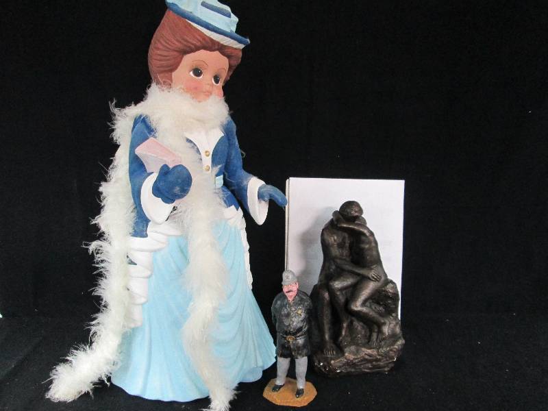 lot 171 image: Assorted Figures