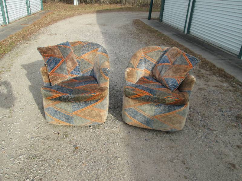 lot 120 image: Weiman  Warren Lloyd Bedroom Chairs