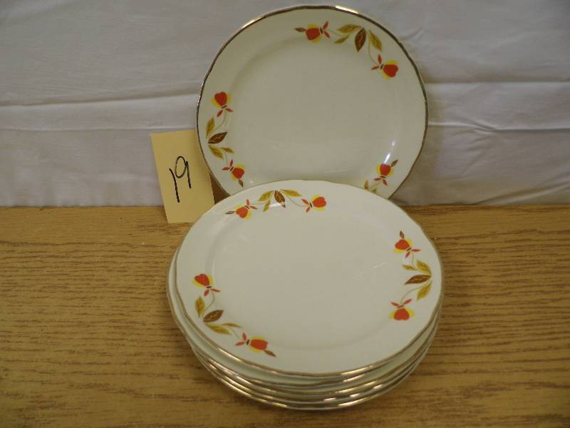 Hall 6 piece Plates 6
