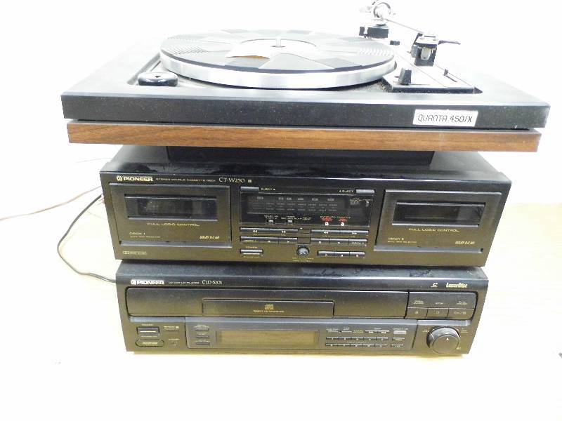 Pioneer Tape Deck & CD Plyer - Turntable