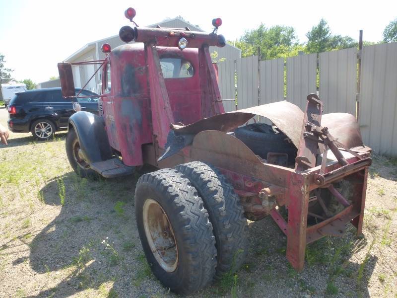 1949 International Diamond T Wrecker