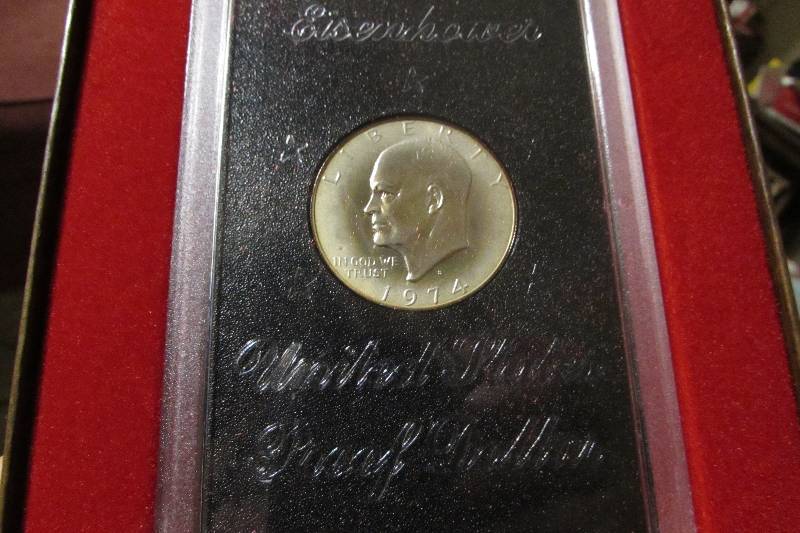 1974 - S EISENHOWER PROOF DOLLAR, BOX, US MINT, 40% SILVER