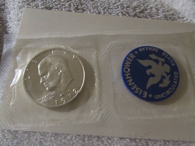 1972 US MINT, EISENHOWER UNCIRCULATED SILVER DOLLAR, 40% SILVER