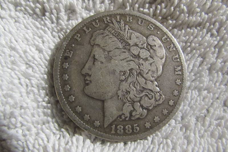 1885 - O MORGAN SILVER DOLLAR, 90% SILVER