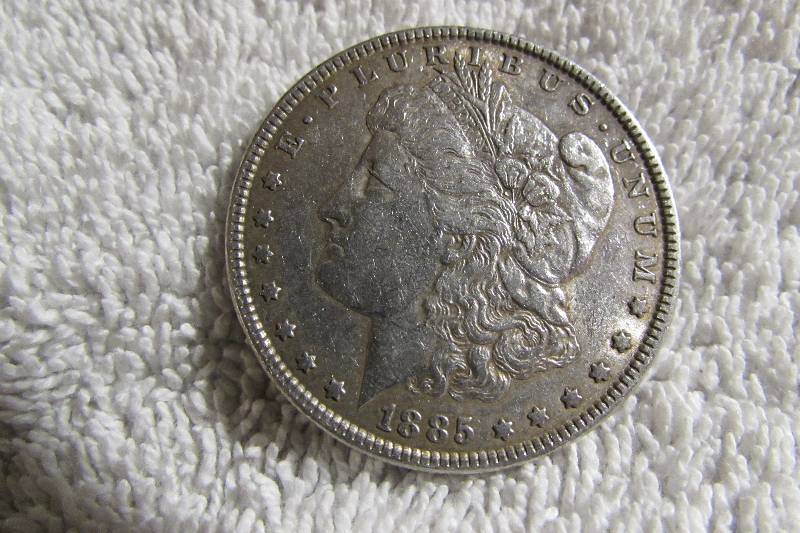 1885 MORGAN SILVER DOLLAR, 90% SILVER