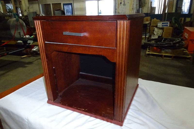 End Tablewith night stand with drawer