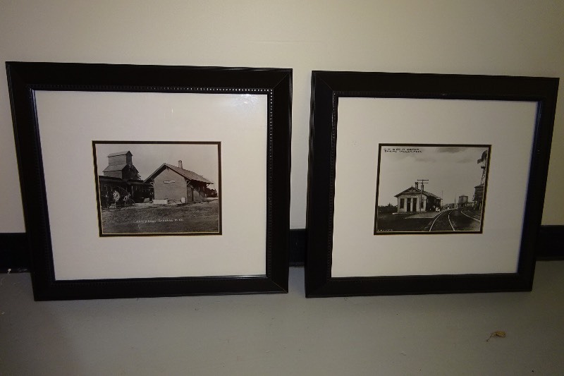 2 Pictures Depot in Granada MN - Depot from Spring Vallet