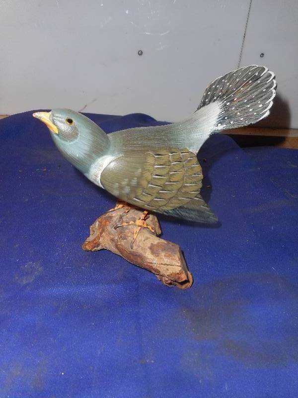 HAND CARVED WOODEN BIRD