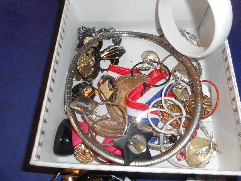 JEWLERY