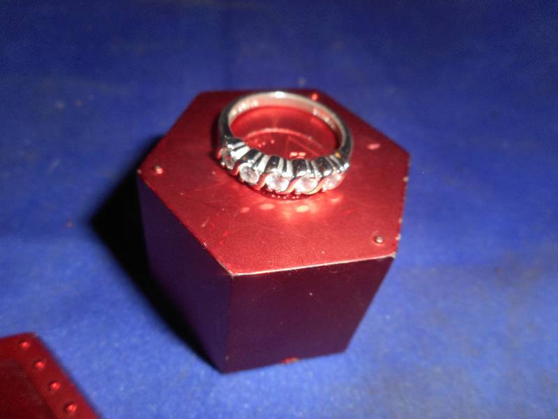 SIZE 8 RING