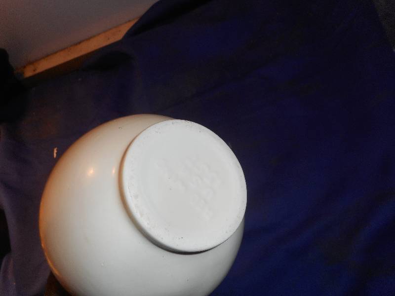 WHITE REDWING VASE