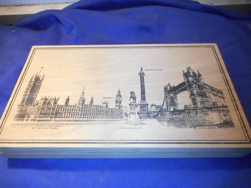 WOODEN CIGAR BOX