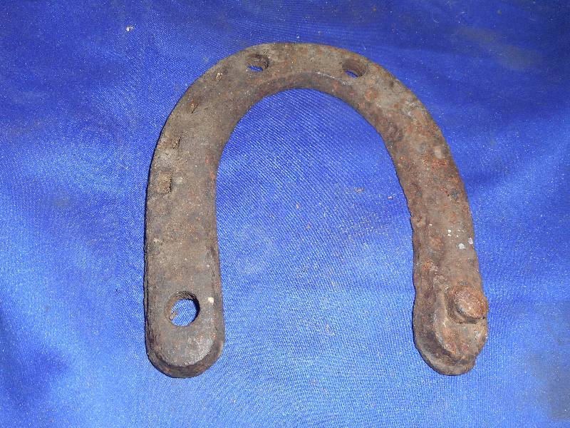 ANTIQUE HORSE SHOE