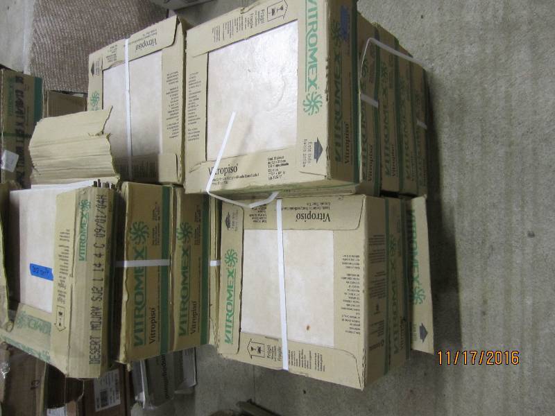 Lot of 318 square feet floor tile...