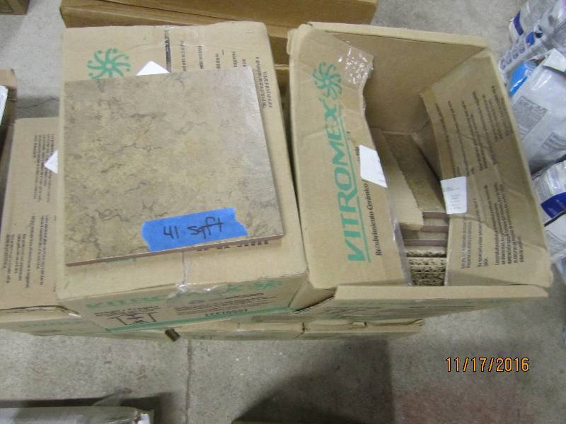Lot of 41 sf floor tile...