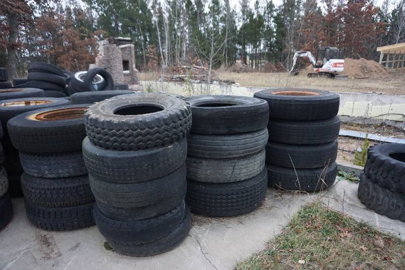 lot 29 image: Large Lot of Assorted Tires and Rims