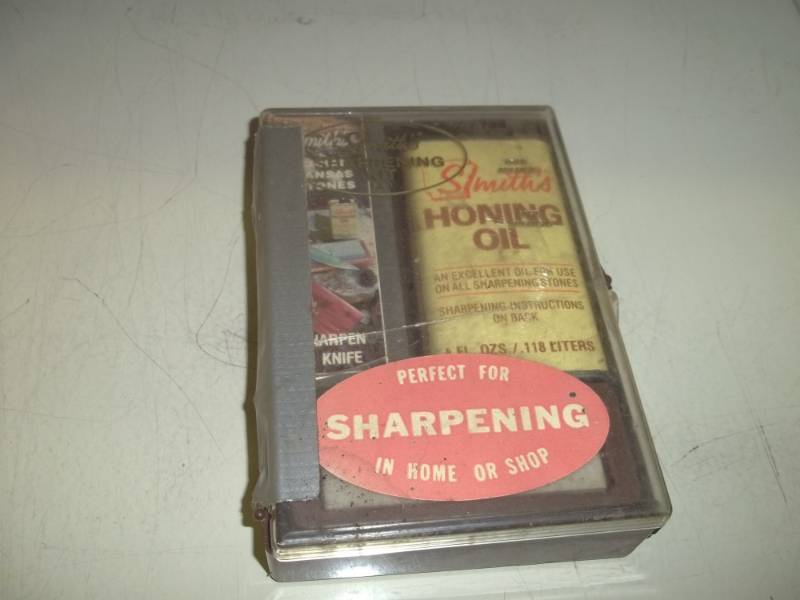 Knife sharpening kit