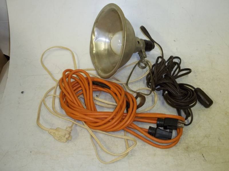 Clamp on light with extension cords