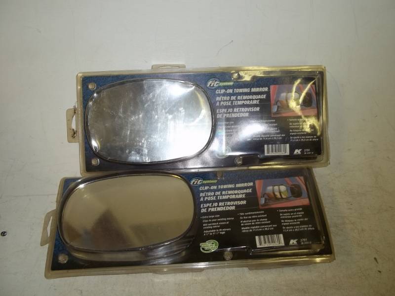 Pair of clip on towing mirrors