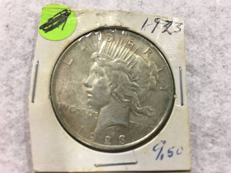 lot 139 image: Peace Silver Dollar