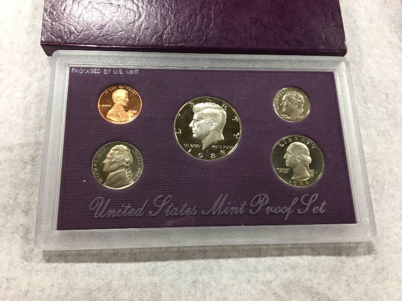 lot 187 image: US Mint Proof Set