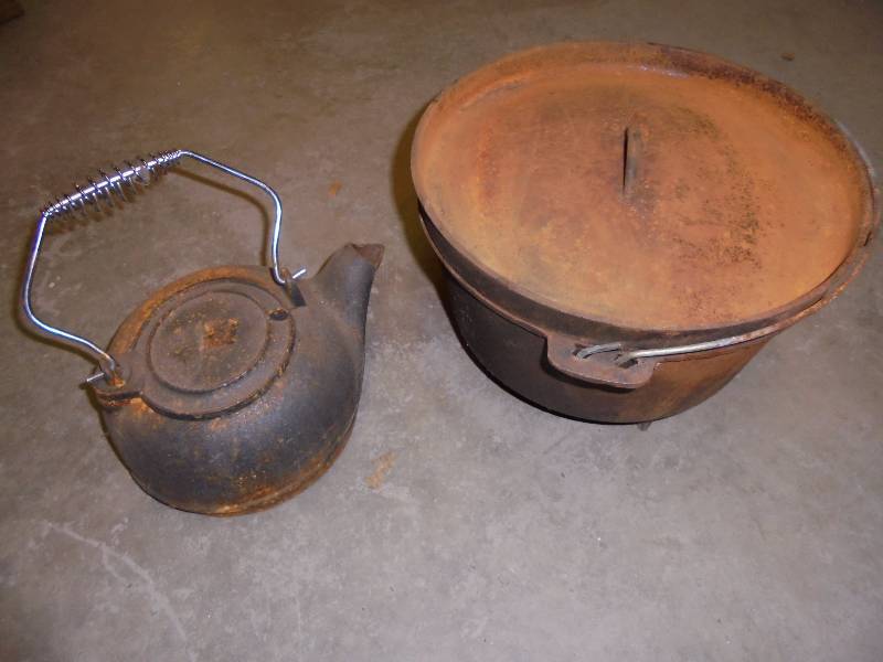 lot 75 image: Lot - Cast Kettle & Pot