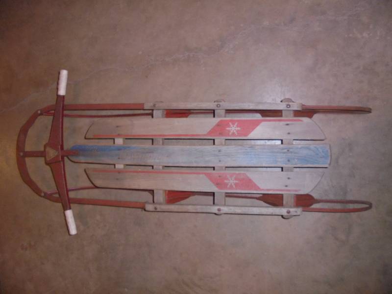 lot 92 image: Vintage Wards Hawthorne Sled