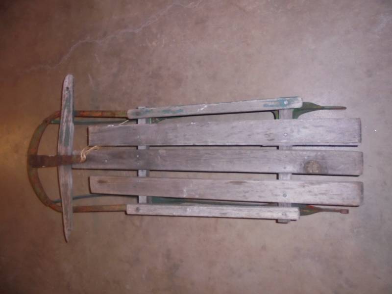 lot 93 image: Vintage Sled