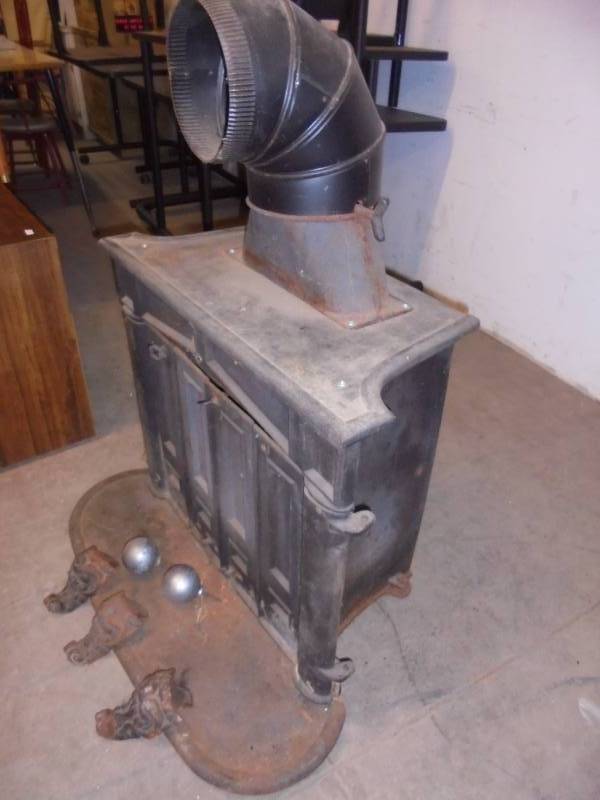Hearth Craft Parlor Stove, Spain, 43x43x22 | November Consignment - Great  Antiques, Collectibles, Tool/Shop u0026 Much Misc | K-BID