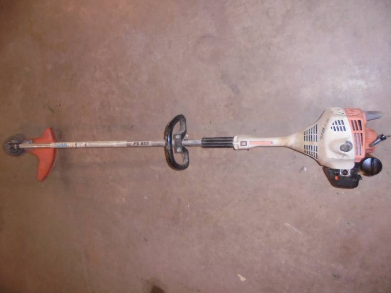 lot 22 image: STIHL FS55R Gas Powered Weed Whip