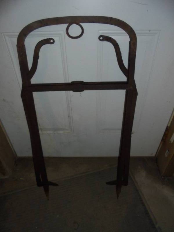 lot 25 image: Antique Hay Fork
