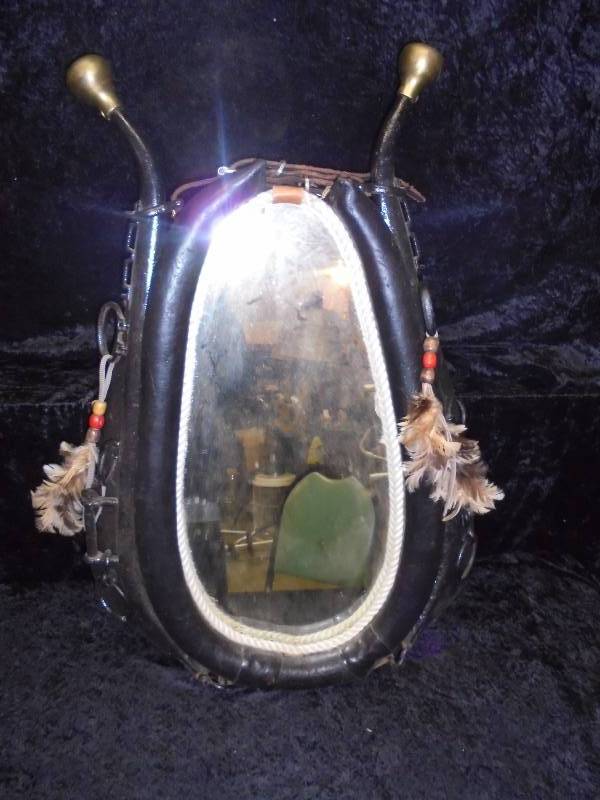 lot 30 image: Horse Collar Mirror