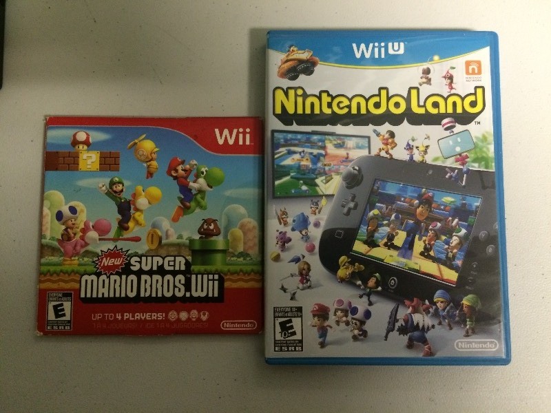 lot 30 image: 2 WII GAMES - SUPER MARIO BROS & NINTENDO LAND