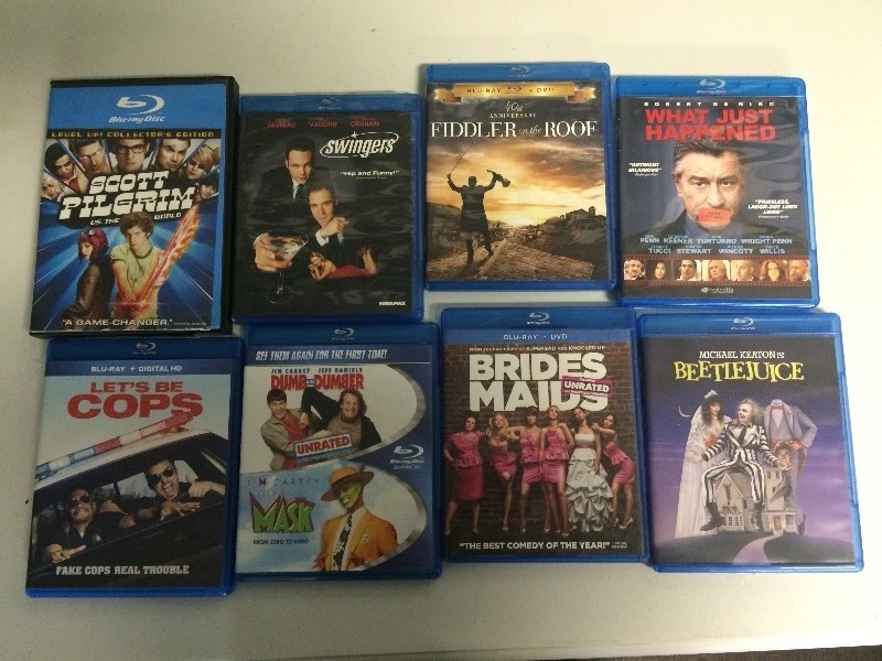 lot 79 image: DVDS - BLUE RAY - 8 COMEDY