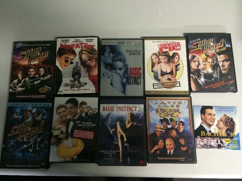 lot 84 image: DVDS - 10 COMEDY