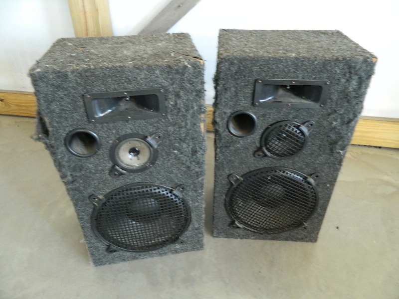 lot 163 image: Pair of Stereo Speakers