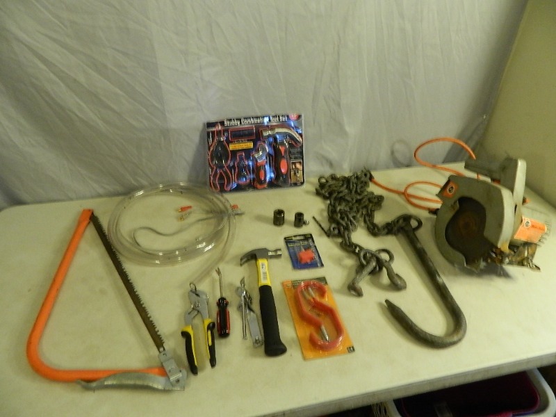 lot 62 image: Saw and Shop Supplies
