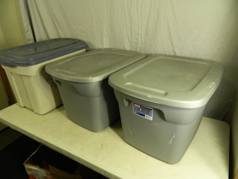 lot 98 image: 3 Totes with Lids
