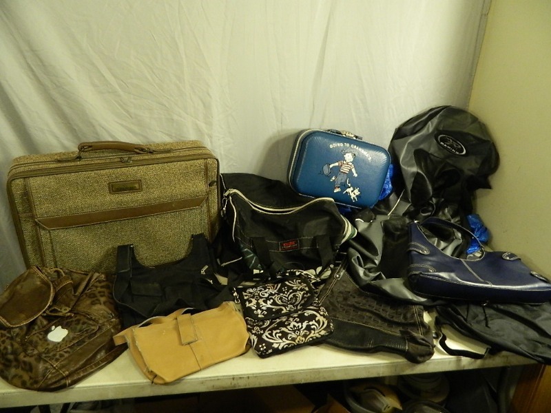 lot 129 image: Bags, Luggage