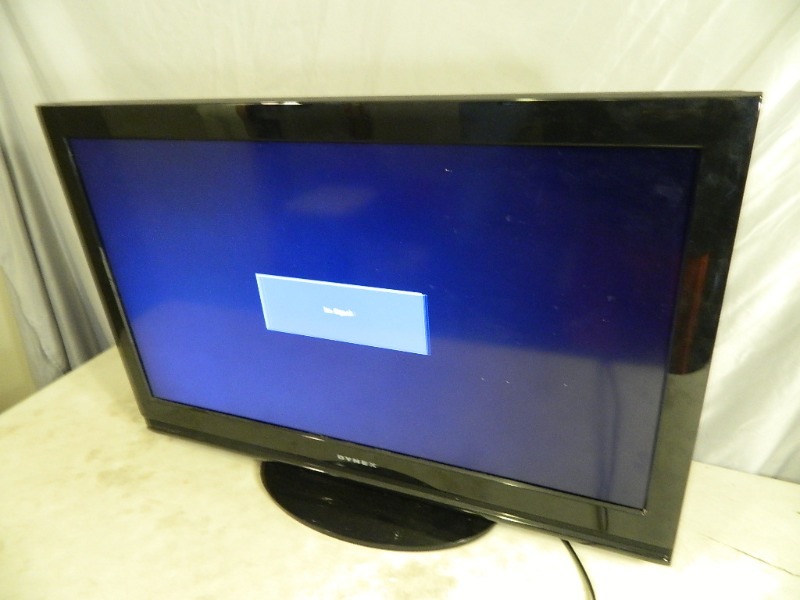 Dynex 32" LCD Flat Screen TV Snowblowers, TV