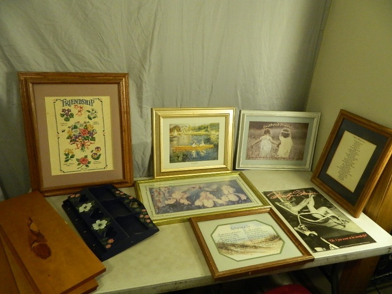 lot 165 image: Metal Marilyn Monroe Sign, Framed Pictures, and More