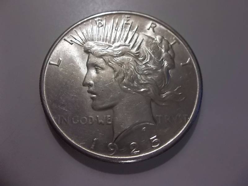 1925 Silver Peace Dollar Very High Grade