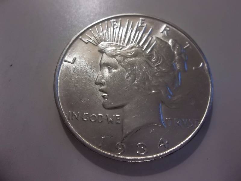1934 D Silver Peace Dollar  Unc (Grey Sheets Price $140)