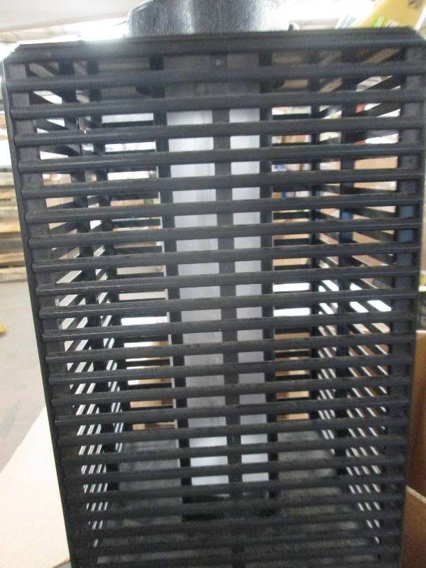 lot 126 image: 2 Solar and Battery Powered Black O...
